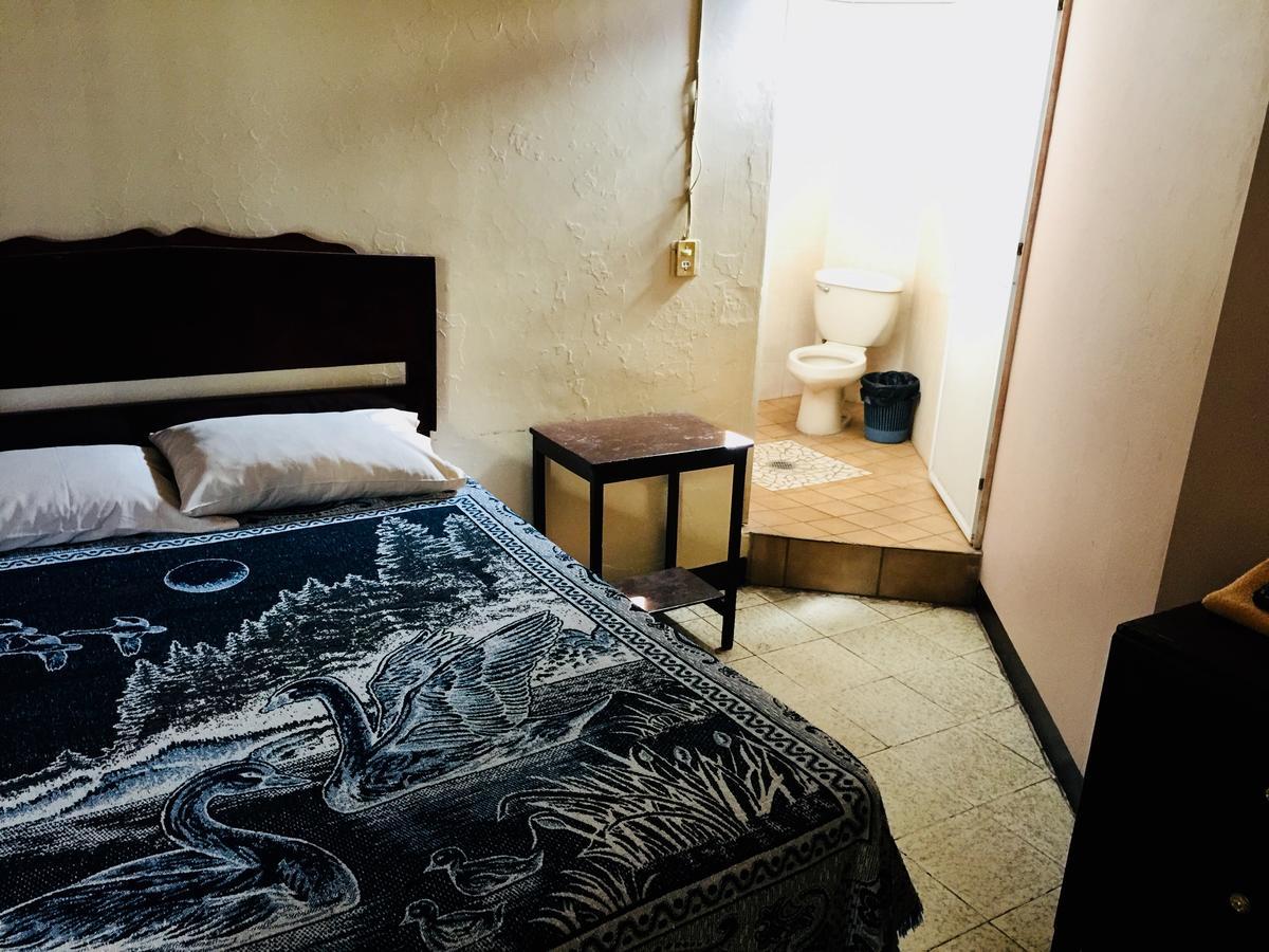 Hotel Emil Tequila Dış mekan fotoğraf